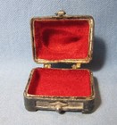 Vintage Figural Cat Silver Covered Treasure   Trinket   Jewelry   Pill Box