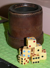 8 Vintage 5 8    Butterscotch Bakelite Tri-colored Pip Dice With Leather Dice Cup
