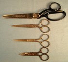 Lot Of 4 Vintage Scissors shears  Wiss Pinking Shears  Clauss  Boye  B R Cutlery