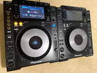 Pair Of Pioneer Cdj-900 Nexus Professional Multi-player Turntable - Black