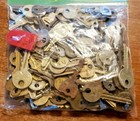 Lot Of 125 Vintage  Assorted Keys