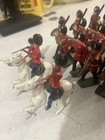 Lot Of Fifty Vintage 2    Metal Toy Soldiers   Excellent  C