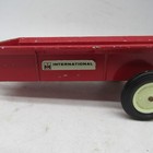 Vintage Ertl International Manure Spreader Wagon 6  Metal Scale Model Fast Ship