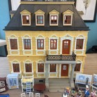 Playmobil 5301 Victorian Grand Mansion Dollhouse   Figures   Furnishings