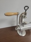 Vintage Universal No  10 Hand Crank Food Meat Grinder Table   Counter Mount