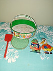J Chein Sand Sifter Toy Alphabet Tin Litho   Shovel   2 Molds Vintage Beach Summ