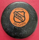 1973-1983 Chicago Blackhawks Viceroy Approved Official Nhl Game Puck