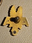 - Rare - Vintage American  Airlines  10k Gold 10 Years Service Eagle Pin 1940 s 
