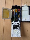 Windsor And Newton Handheld Paint Set