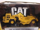Norscot Cat 611 Wheel Tractor Scraper 1 64 Scale Darkish Yellow Good Box