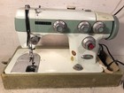 Vintage New Home Janome Sewing Machine Deluxe 556 pedal Manual Accessories-works