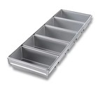 Chicago Metallic 45655 Glazed 9  5-strap Open Top Bread Pan