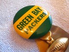Vintage Green Bay Packers Pin Back Button W  Ribbons Metal Football Charm-vhtf