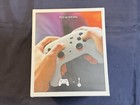 Google Stadia Premiere Edition Controller White With Chromecast Ultra - New