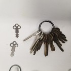 Vintage Key Lot Of 80   Different Sizes   Brands  Crafts  Art  Look