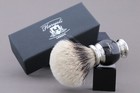 Men s Shaving Brush Silver Tip Badger Hair Bristles   Stunning Black Handle
