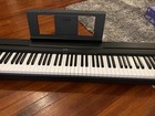 Yamaha P-71b 88-key Digital Piano speakers With Stand - Excellent