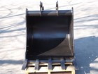 New 30  Heavy Duty Backhoe Bucket For A John Deere 310e