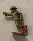 Vintage Lead Toy Soldiers Lot Of 4 2    Figures