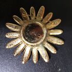 Vintage Avon White  gold Daisy Flower Solid Perfume lip Gloss Compact Pin brooch