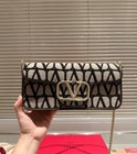 Valentino V-logo Large Premium Shoulder Bag Size  26   11cm