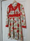 Vintage Lites On Dress Size 9 100  Polyester