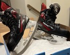 Bauer Vapor X5 Pro Youth Ice Hockey Skates  extra Blades  Size 13 5