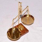 Antique Design Brass Double Arm Apothecary Balance Scales With 7 Weights 21 Cm