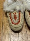 Vintage Native American Indian Childs Leather Moccasins W  Bead Work   Fur