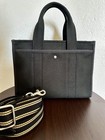 Coach New York Black Logo Tote Cargo 26 Zip Lined Inner Pockets Detachable Strap