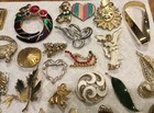 Vintage Lot Of 34 Pins Brooches Mixed Shapes Sizes Mixed Media C751