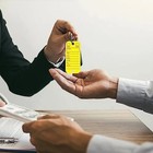 Poly Key Tags Plastic Key Tags W  200 Rings   2 Markers Car Dealer 200 Pieces  f