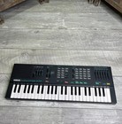 Yamaha Portasound Pss-370 Digital Synthesizer Portable Keyboard - Works Great 