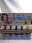 Vintage Sylvania Blue Dot Flashbulbs Press 25  2  12-pack Plus 5   29