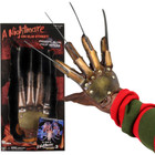 A Nightmare On Elm Street 3 - Freddy s Glove 1 1 Scale Life-size Prop Replica