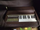 Vintage 1960 s Magnus Electric  Organaire Model 03 Tested Works      color 673 