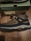 Keen Targhee Mid Waterproof Hiking Boots Brown Leather Shoes Kid s Size 3 Youth