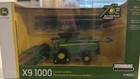 John Deere X9 1000 Tracked Combine Prestige Collection Diecast Model 1 64