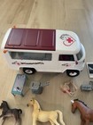 Schleich Horse  Cafe  Mobile Vet Clinic Plus Horses As Pictured
