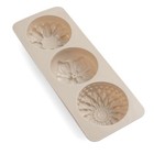 We R Memory Keepers Suds Soap Mold  Flower  3 Cavity 60000240