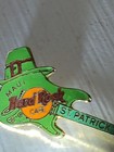 Hard Rock Cafe Maui St Patrick s Day Leprechaun Hat Gold Trim Pin