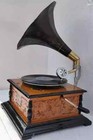 Vintage Gramophone  Fully Functional Working Phonograph  Win-up Record Player