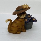 2009 C  Suzi Cat With Floral Hat Pot Of Flowers Resin Figurine Art Decor 31