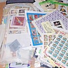 Over 5 Pounds Of Worldwide Stamps  Glassine Envelopes  Specialty  Pages  Albums 