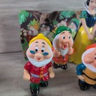 Vintage Walt Disney Snow White Bank And The Seven Dwarfs 7 Figure Set Rubber Toy