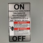 Siemens Hnf364 200-amp  3 Pole  600-volt  3 Wire  Non-fused Heavy Duty  Type 1 