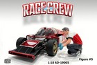 Race Crew Figure  5 Showcasts American Diorama 19005 1 18 2 75 