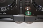 Pair Of Pioneer Cdj-2000nxs2 Pro Cdj Rekordbox Dj Turntables L   k   