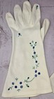 Vtg Crescendoe White Gloves Light Lovelee Embroidered Flowers Size 7 1 2 Italy A