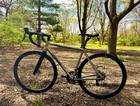 Lynskey R240 Disc Titanium Road Bike Sram Force Axs 2x12 Zipp 202 Carbon Wheels